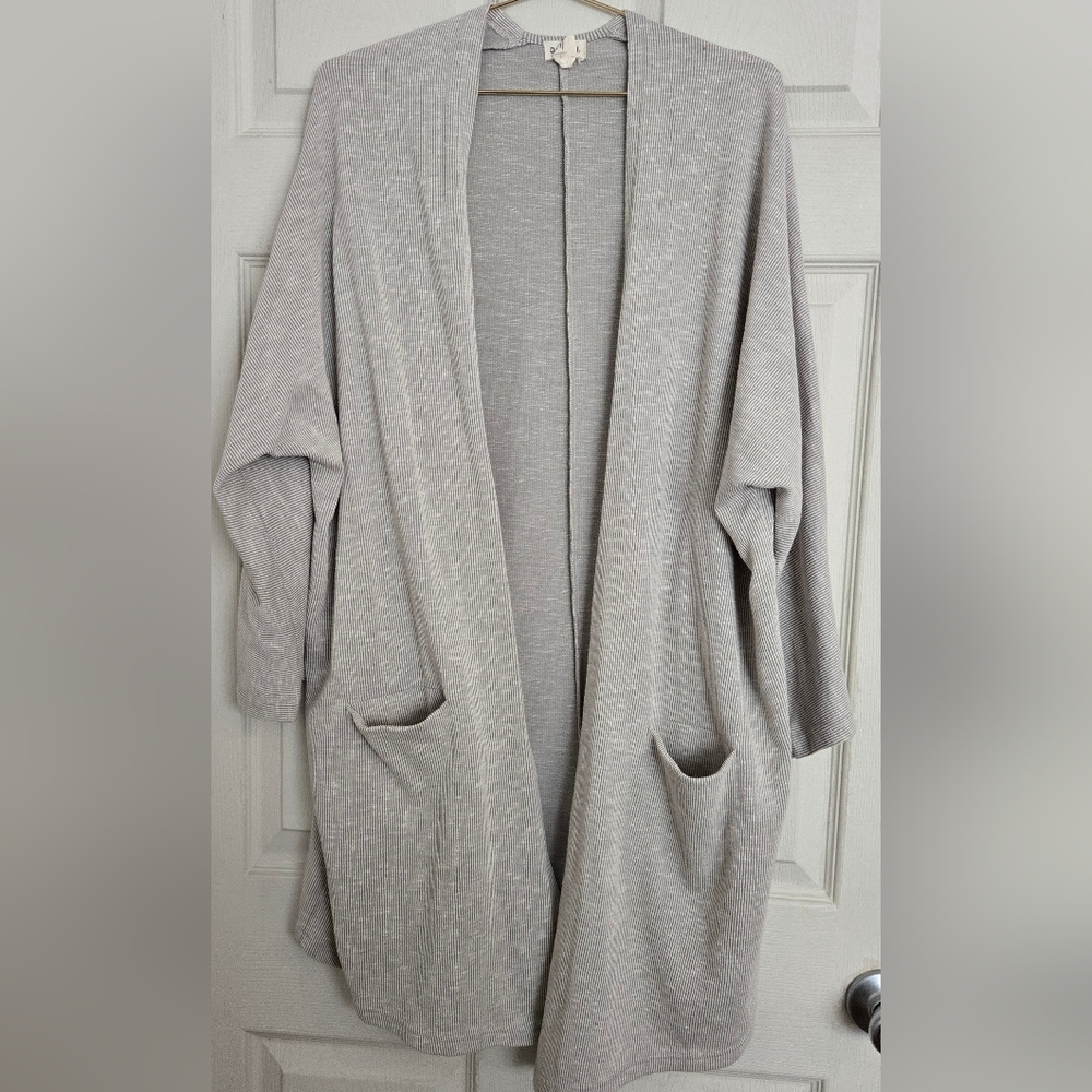 DONNI. Heather Gray Cozy Cardigan With Pockets